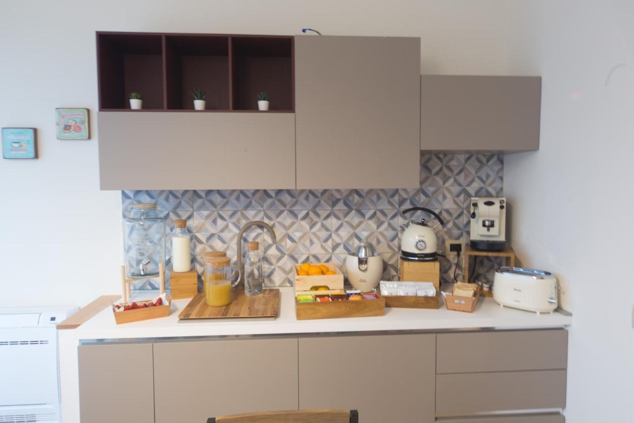 Slow Chic Apartment Beb Policlinico เมสซีนา ภายนอก รูปภาพ
