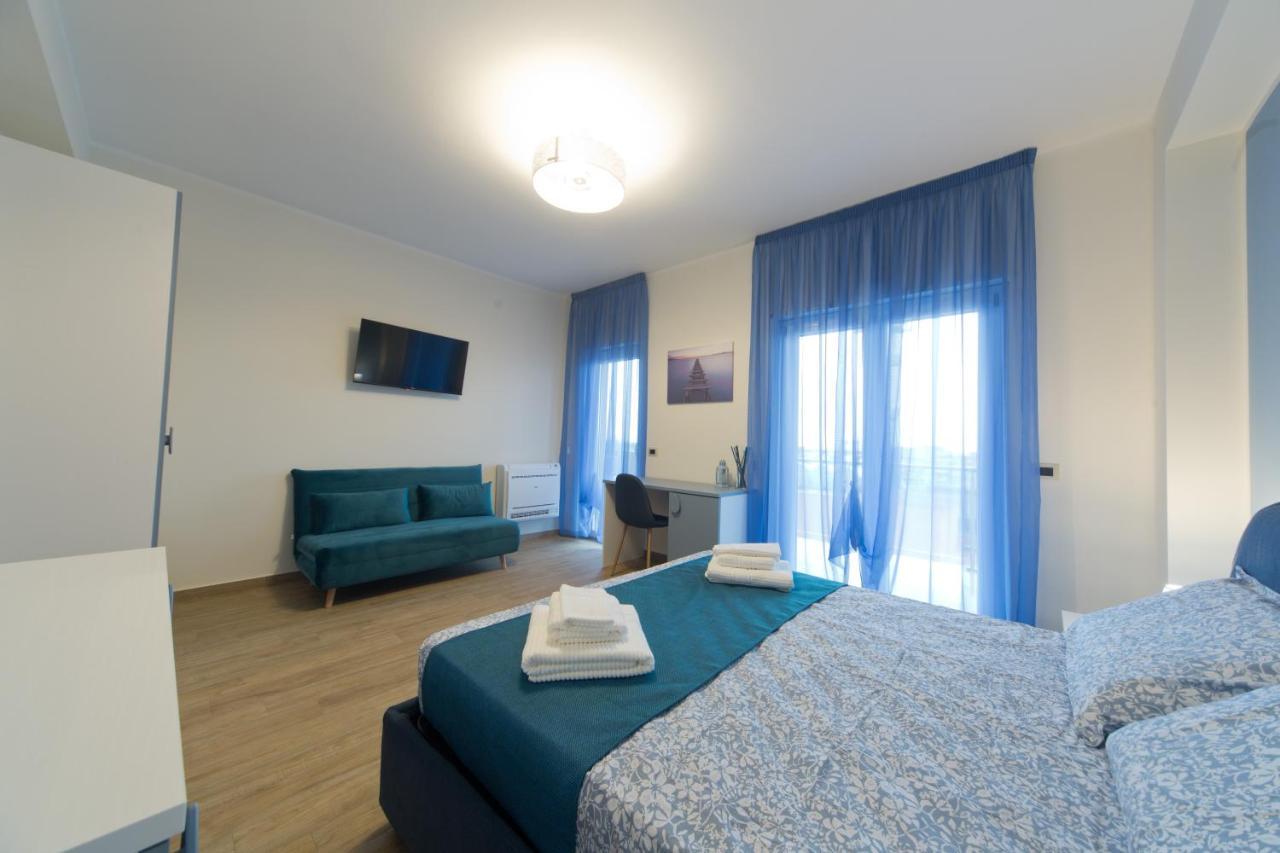 Slow Chic Apartment Beb Policlinico เมสซีนา ภายนอก รูปภาพ